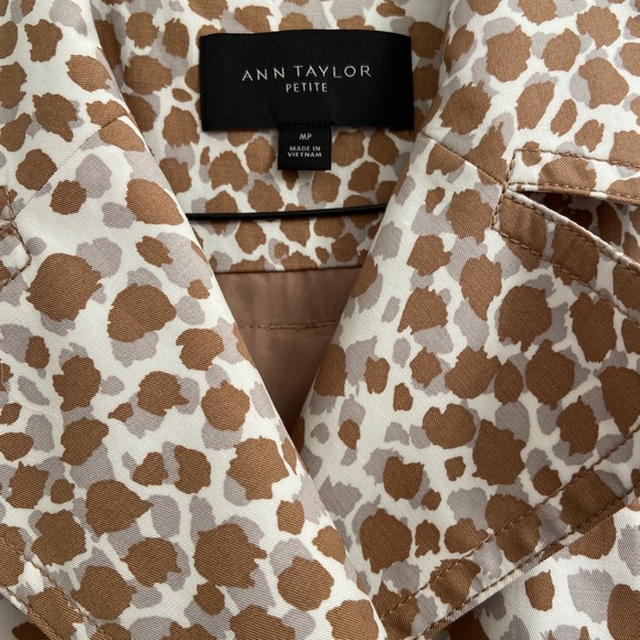 Leopard coat - Picture 2 of 3